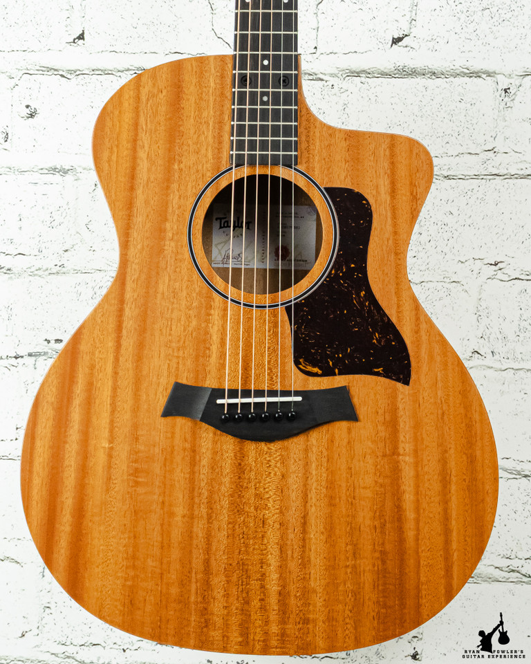 Taylor 24e Grand Auditorium Sapele/Mahogany w/ bag (#5361)