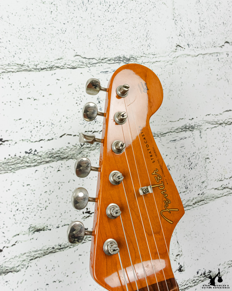 1998 Fender Classic Series 60's Stratocaster Sunburst