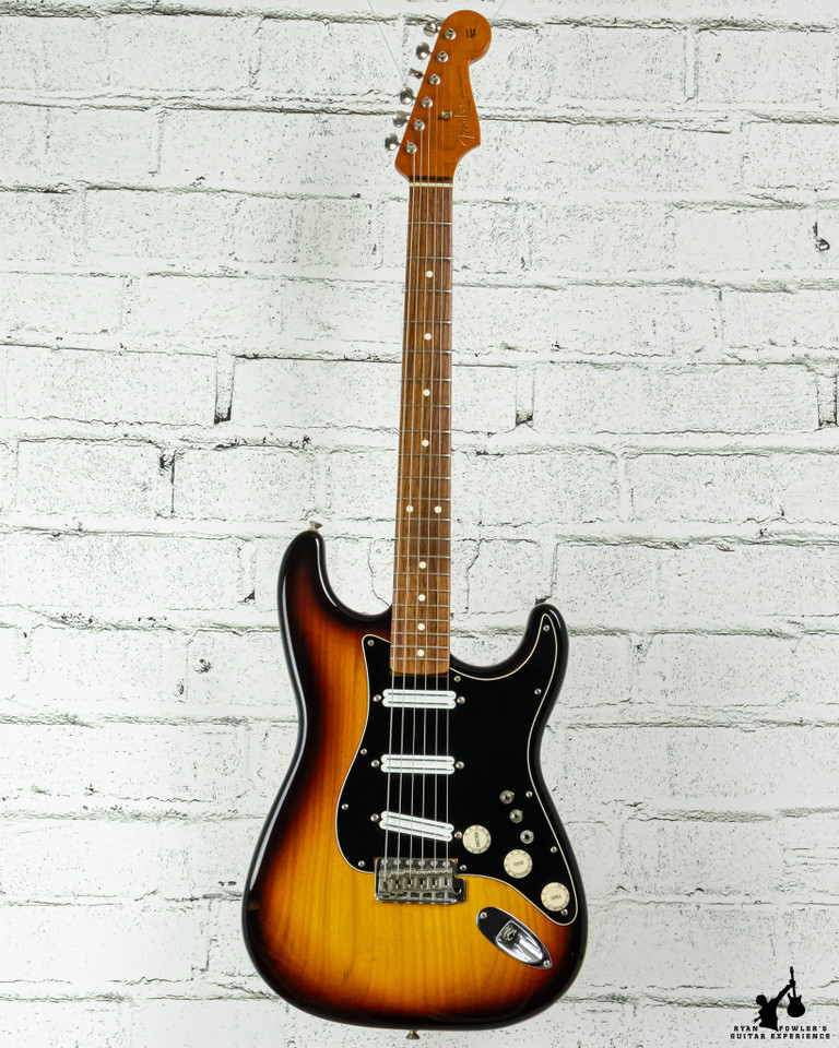 1998 Fender Classic Series 60's Stratocaster Sunburst