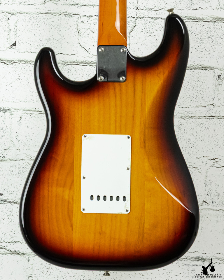 1998 Fender Classic Series 60's Stratocaster Sunburst