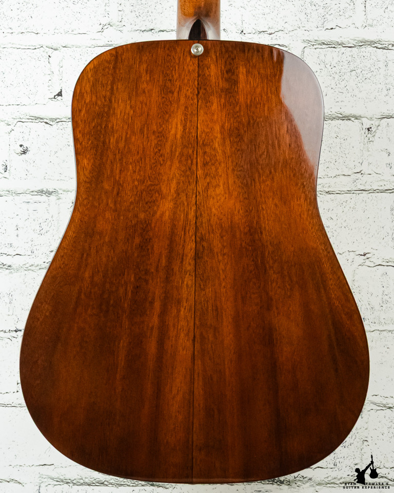 Martin Modern Deluxe D-18 Natural w / OHSC