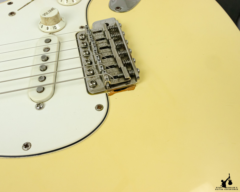 1988 Fender USA 1962 Reissue Stratocaster Olympic White w/ G&G Case