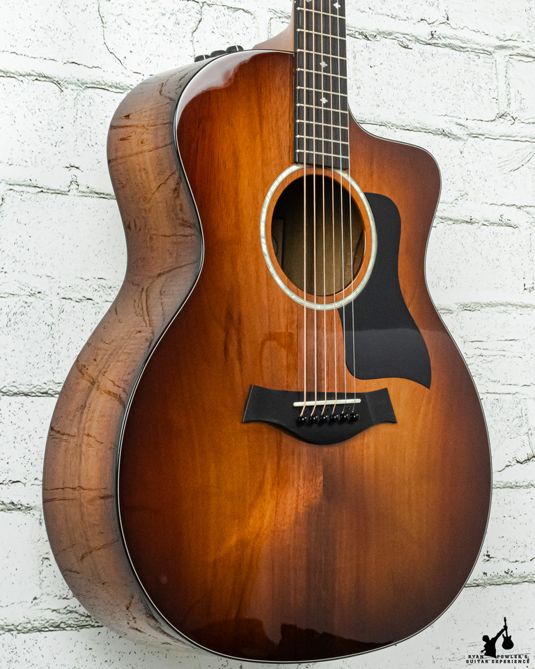 Taylor 224ce K-DLX w/OHSC