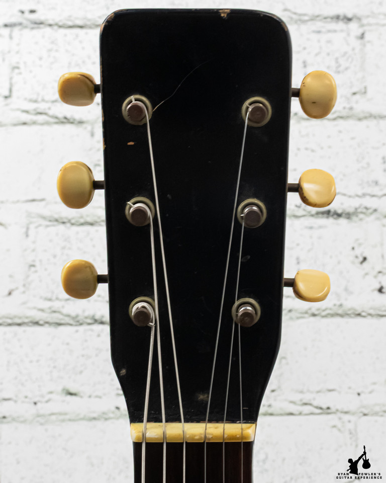 Vintage Airline Model 7214 Thunderstick Guitar w/ Amp Case