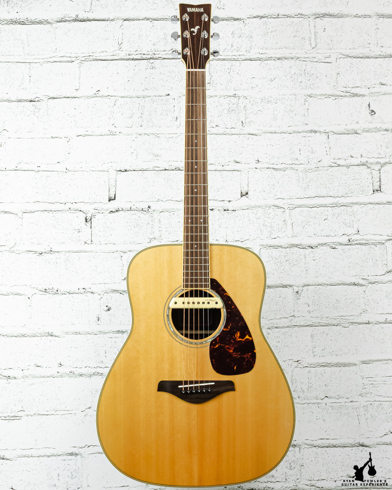 Yamaha FG730S Solid Top Acoustic w/LR Baggs & gig bag