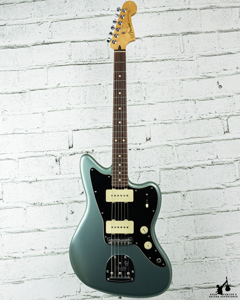 2019 Fender C.M.E. Player Jazzmaster Ice Blue Metallic w/HSC