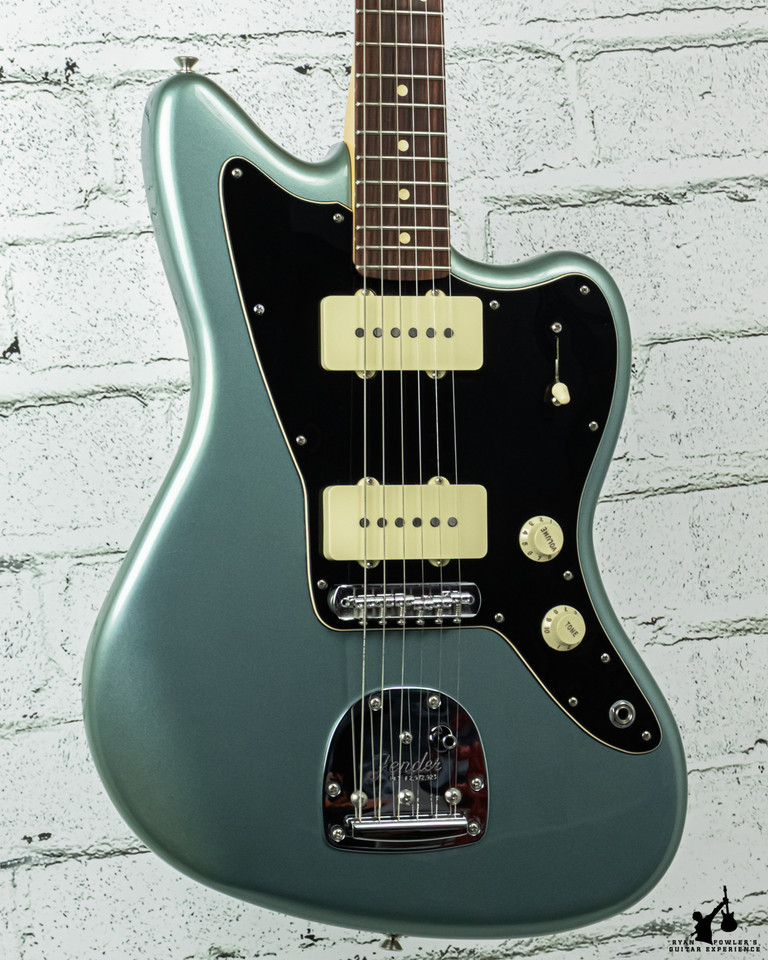 2019 Fender C.M.E. Player Jazzmaster Ice Blue Metallic w/HSC