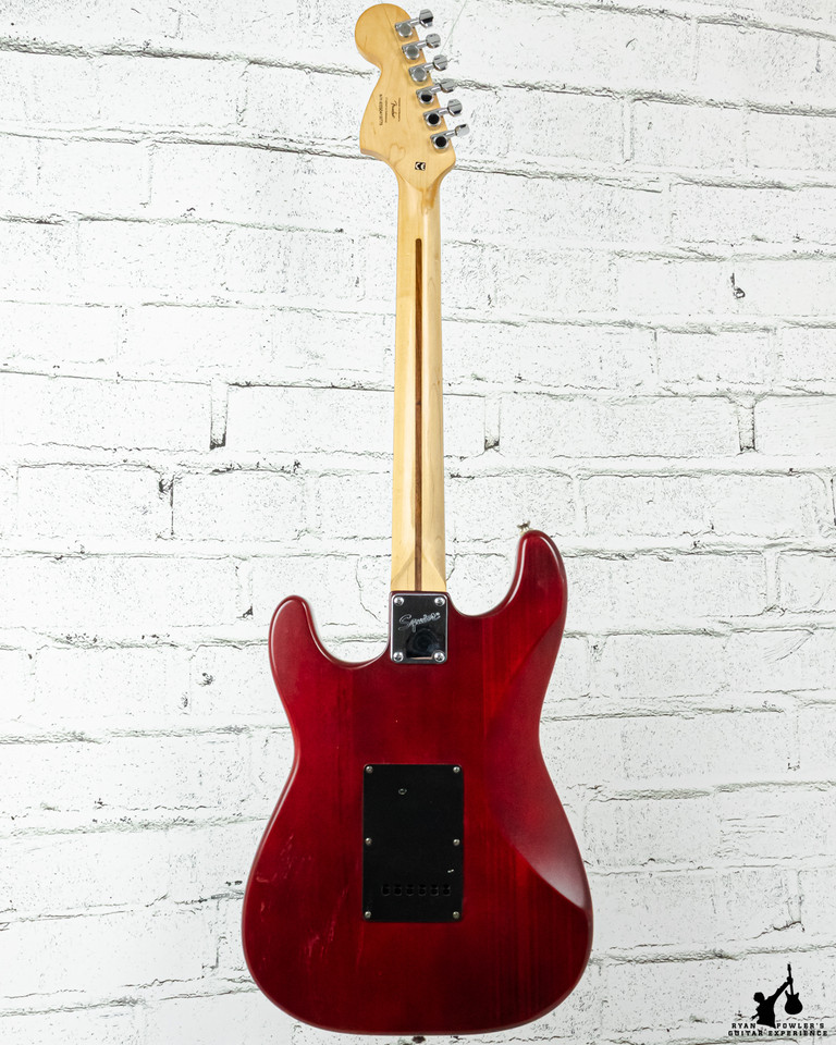 2005 Squier Strat Standard Red Matching Headstock w/gigbag