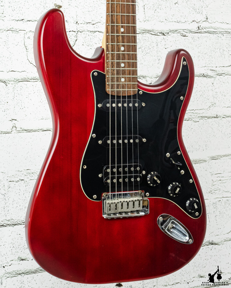 2005 Squier Strat Standard Red Matching Headstock w/gigbag