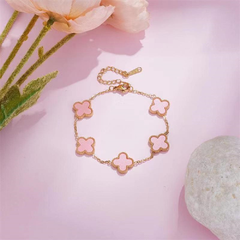18K Gold Plated Clover Wrist Bracelet - PINK