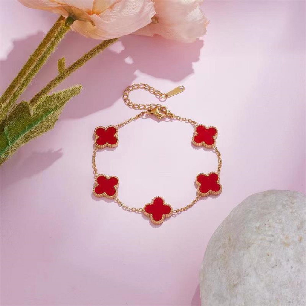 18K Gold Plated Clover Wrist Bracelet - RED