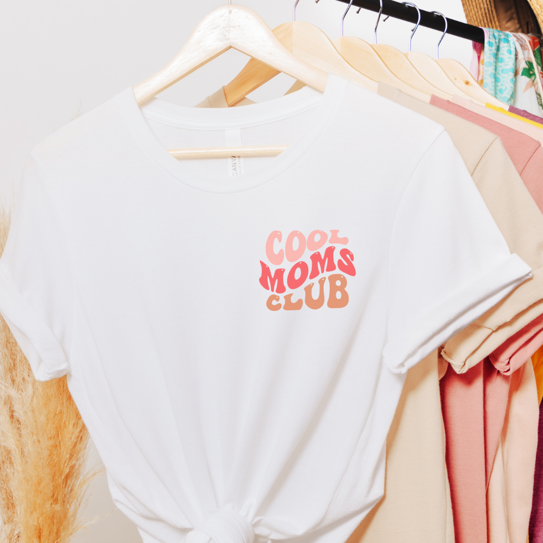 'Cool Moms Club' Graphic T-Shirt - Small / White T-shirt