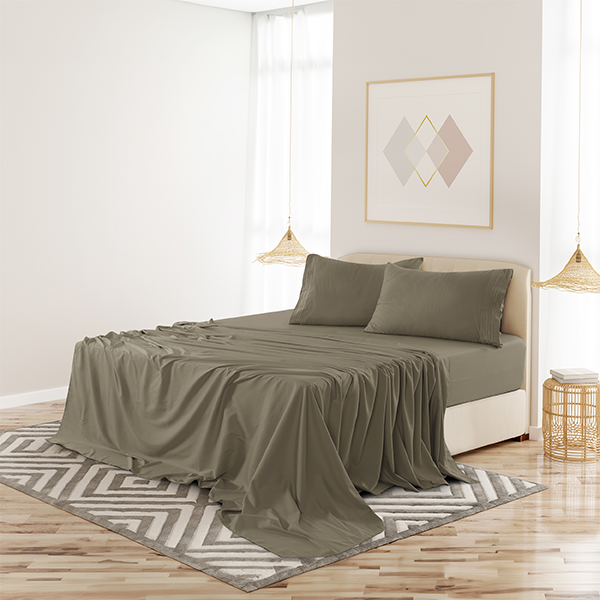 4-Piece Solid Microfiber Deep Pocket Bedding Sheet Set - Queen Beige