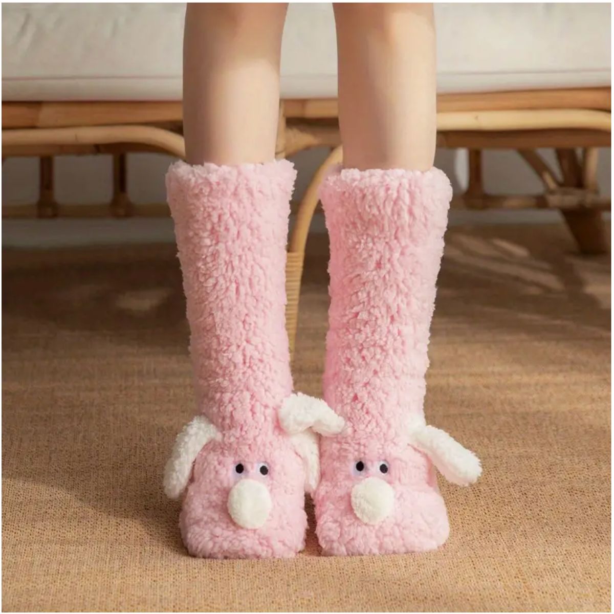Women's Cozy Cartoon Dog Winter Socks - Pink