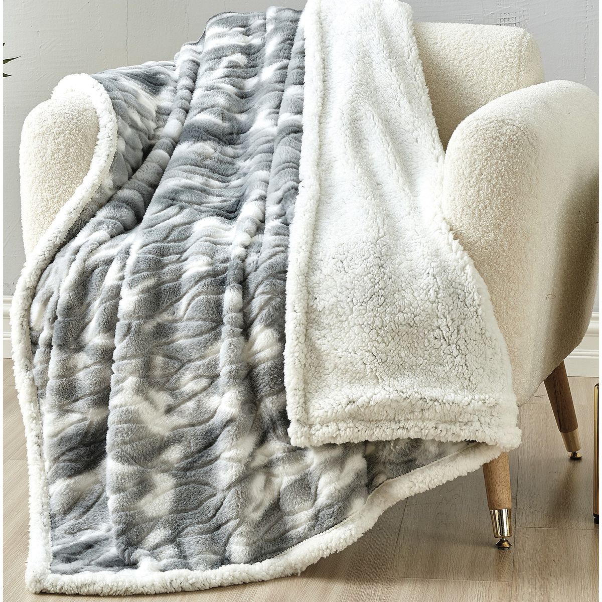 Photos - Duvet Private Label 50 x 60-Inch Alaska Sherpa Throw Blankets - ALASKA SHERPA THROW - Grey ALASKA SHERPA THROW - GREY