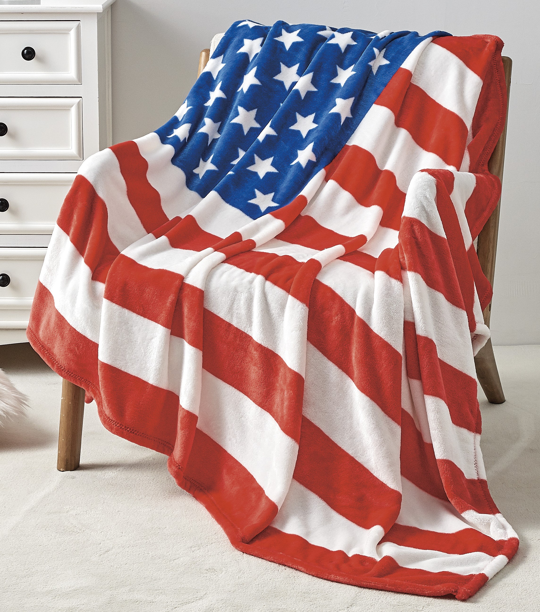 Large Cozy Throw Blanket (2-Pack) - American Flag