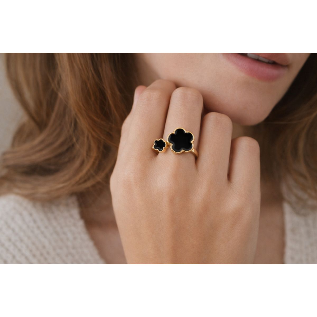 18K Gold Plated Adjustable Flower Ring clover ring black