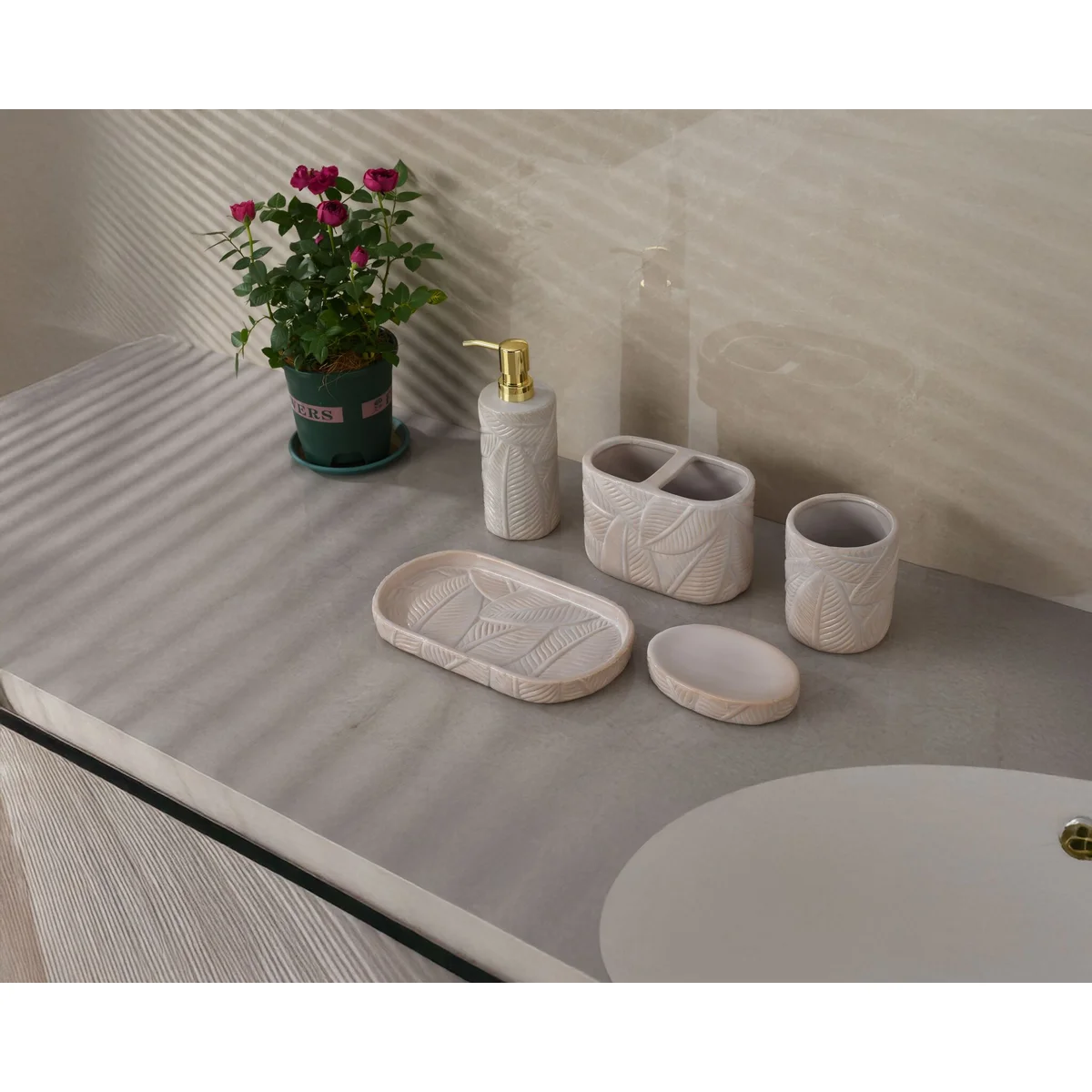 Resin Bathroom Sets (7- or 8-Piece Sets) - 7PC Set Golden Leaf