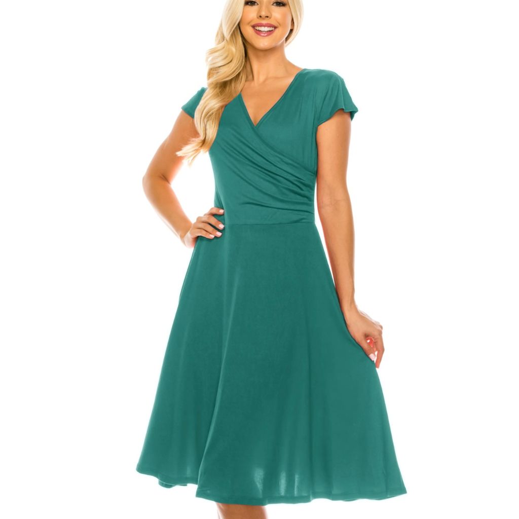 Women's Solid V-Neck Skater Dresses - Large - Jade