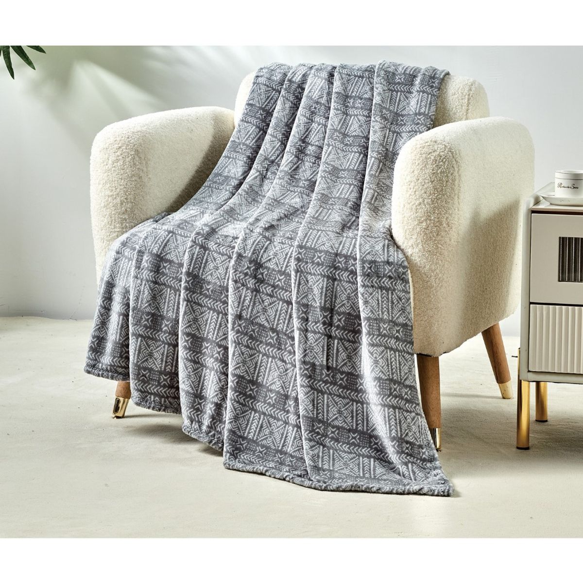 50 x 60-Inch Super-Soft Printed Throw - Takoda