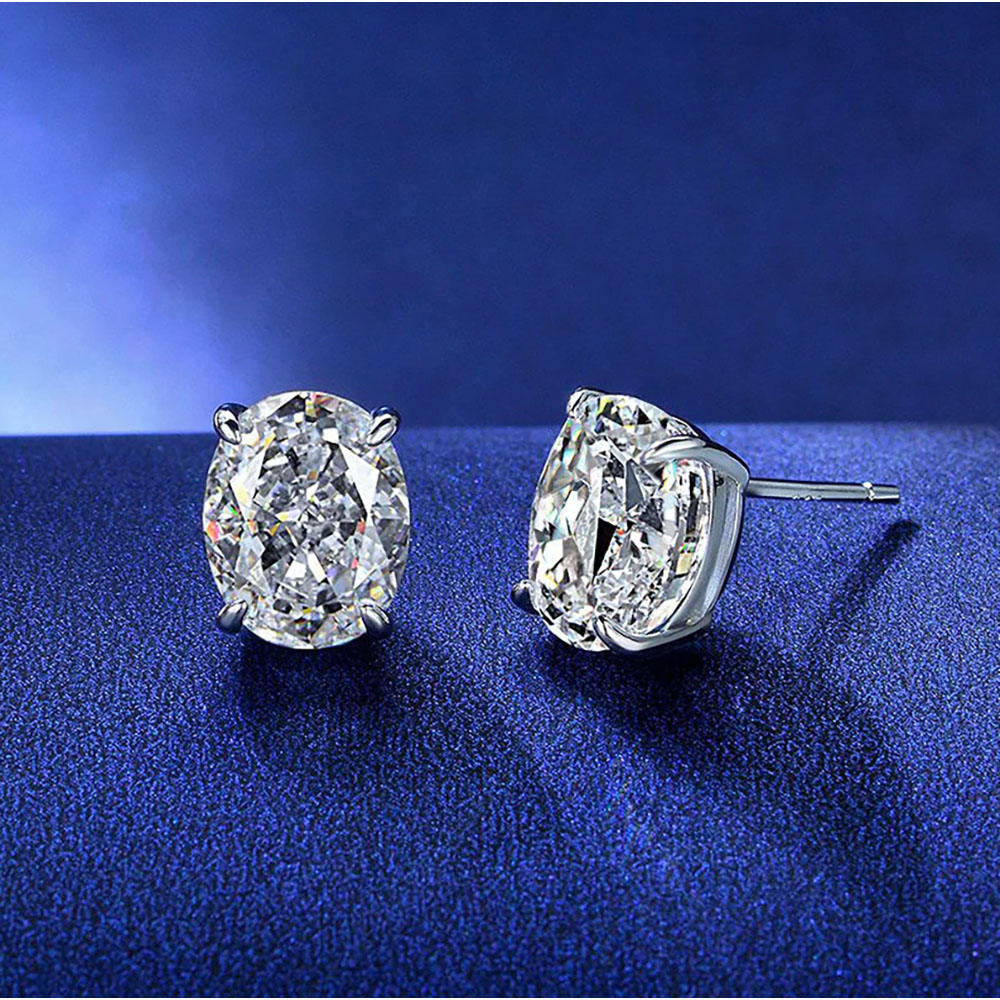 Stunning Classic Stud Earrings   Stunning Classic studs