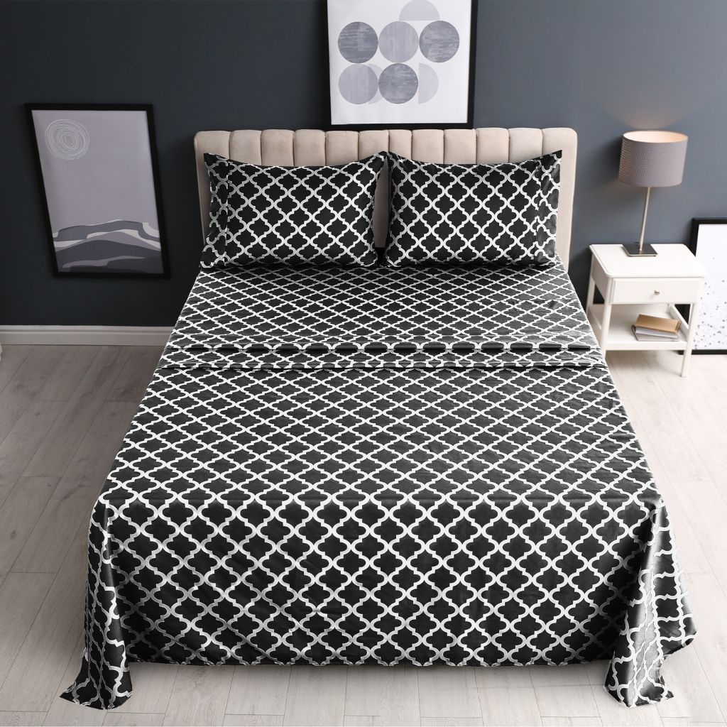 4-Piece Premium Quatrefoil Microfiber Bedding Set - Queen - Black