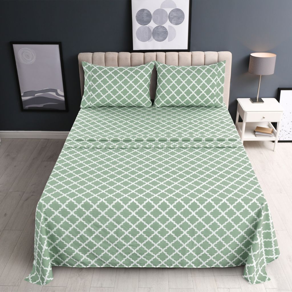 4-Piece Premium Quatrefoil Microfiber Bedding Set - King - Sage