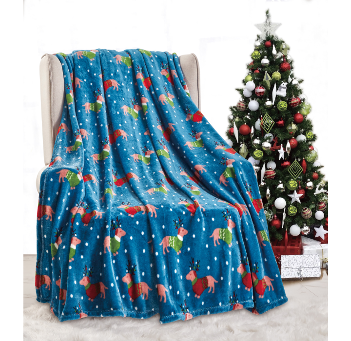 Noble House Soft Fleece Winter Holiday Throw Blanket - Dogs In Sweaters