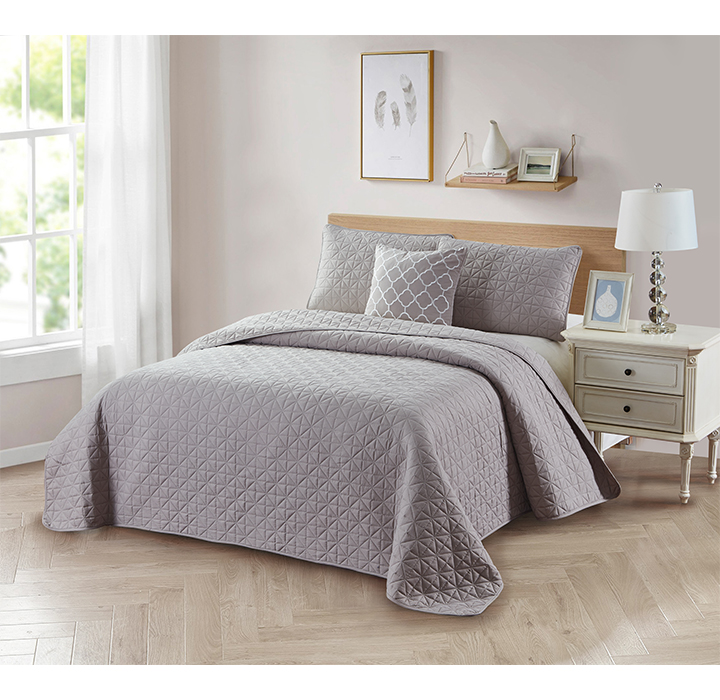 Bibb Home® 4-Piece Solid Reversible Quilt Set - Full/Queen - Taupe