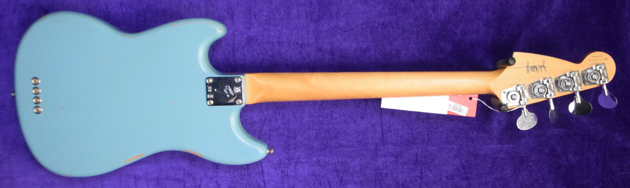 Fender Mustang Justin Meldal-Johnsen (JMJ) Short Scale, Daphne
