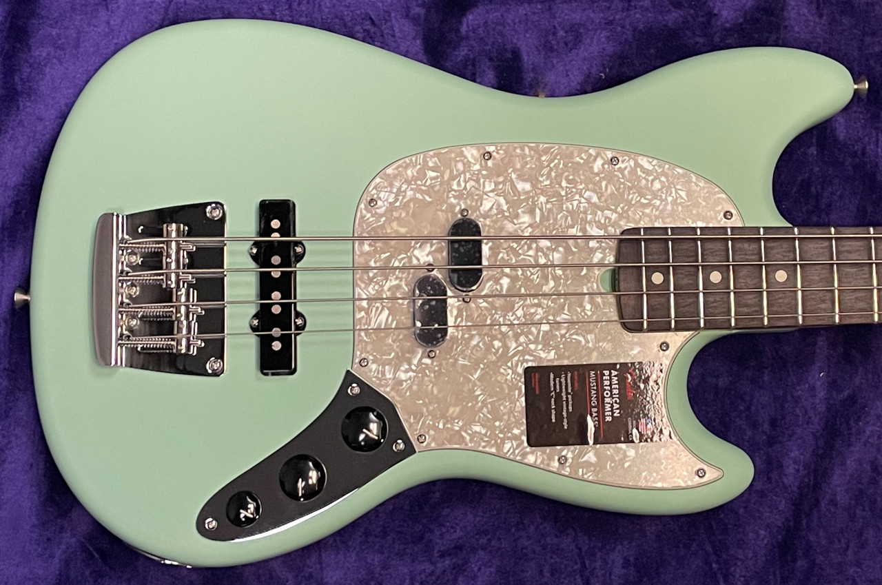 Fender American USA Performer Mustang Bass