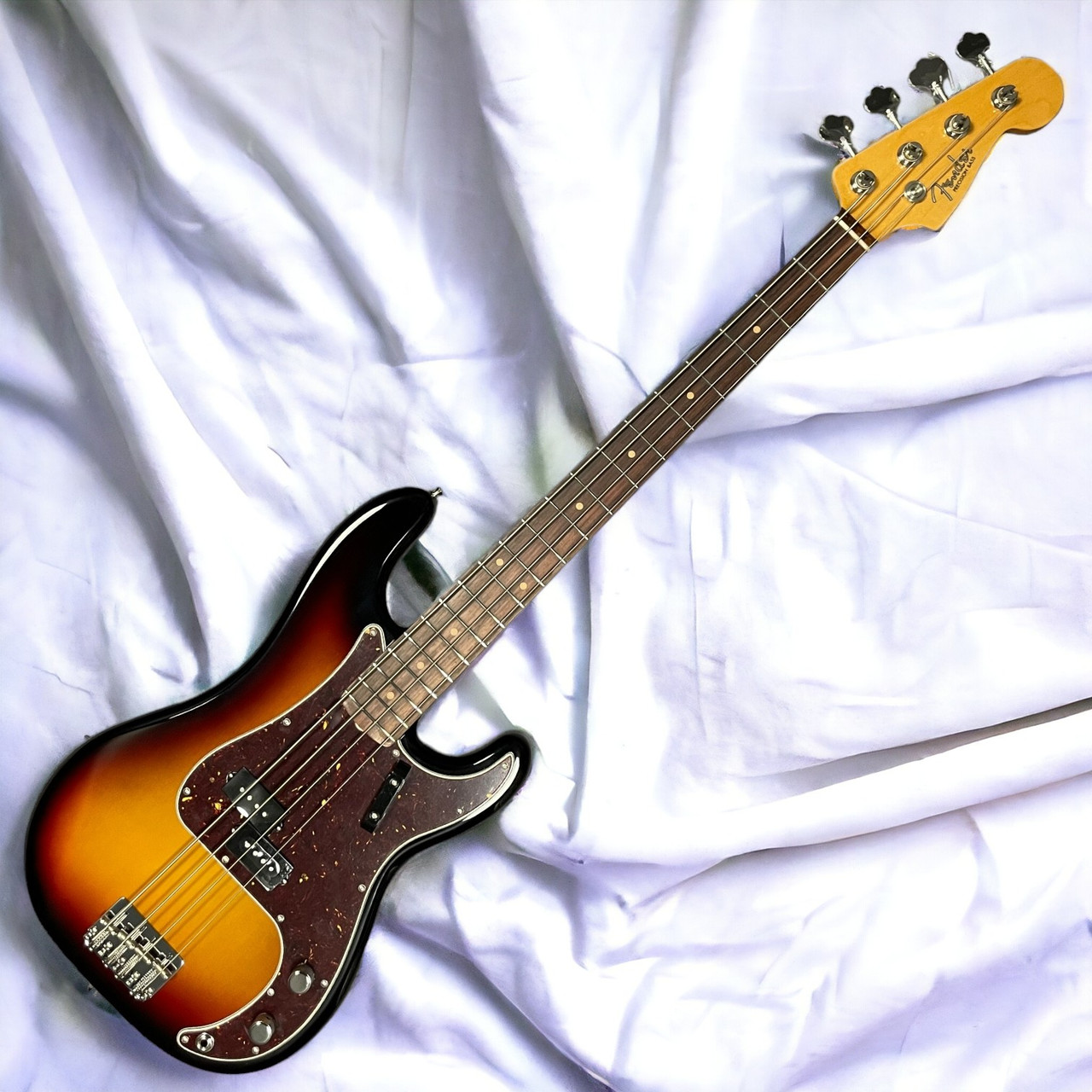Fender AM Vintage II 1960 P-Bass, 3-Tone Sunburst w/ Rosewood *IN