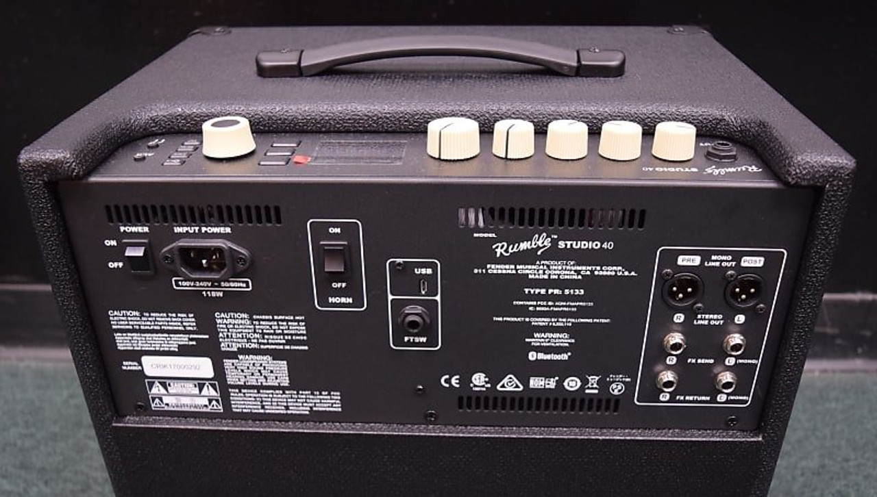Fender Rumble Studio 40 Bass Combo Amp with Programmable Effects.