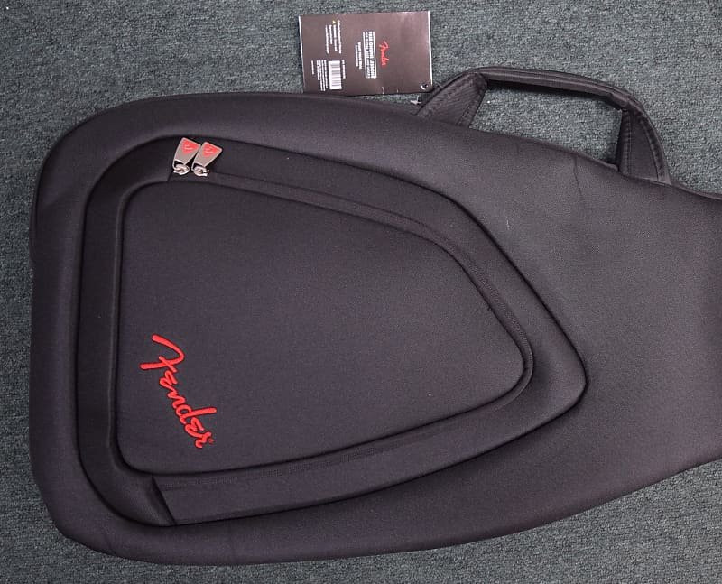 Fender FB610 Electric Bass Gig Bag - Bass Central