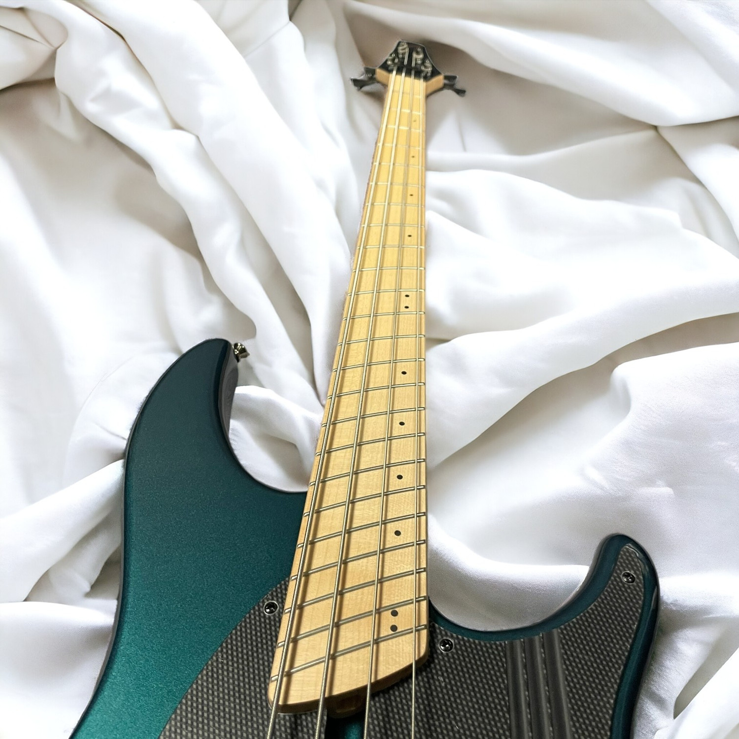 Dingwall NG-2 (4), Black Forest Green / Maple *In Stock!