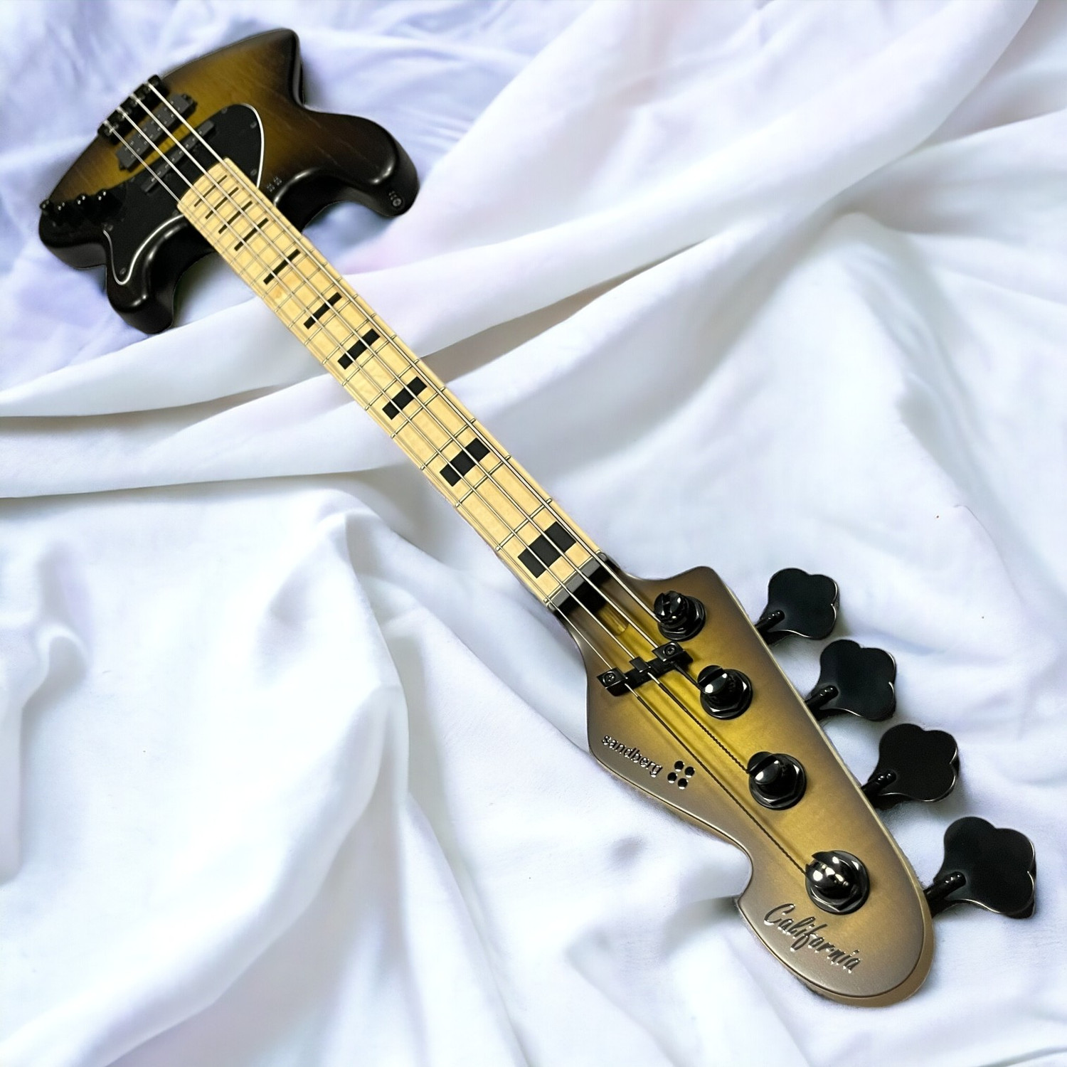 Sandberg Cal. TM-4 SuperLight, Tobacco Burst / Maple *On Order