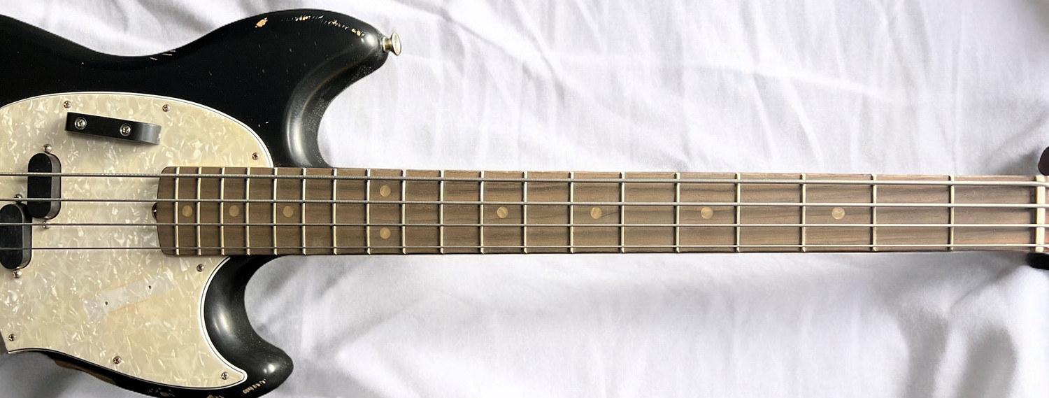 Fender Mustang Justin Meldal-Johnsen (JMJ) Short Scale, Road Worn
