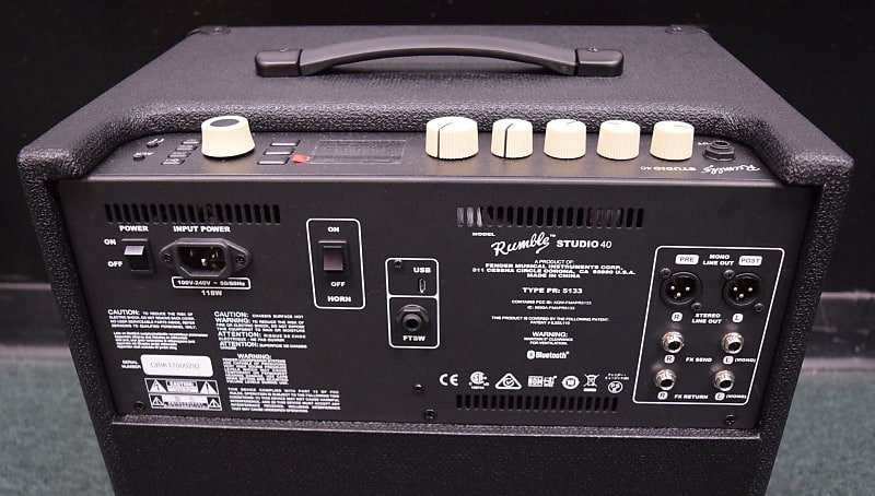 Fender Rumble Studio 40 Bass Combo Amp with Programmable Effects