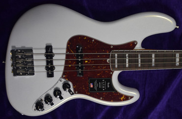 Fender AM Ultra Jazz 4, Arctic Pearl / Rosewood