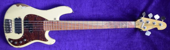 Sandberg Cal. VM-5, Hardcore Aged Creme 5 String Bass At Bass Central
