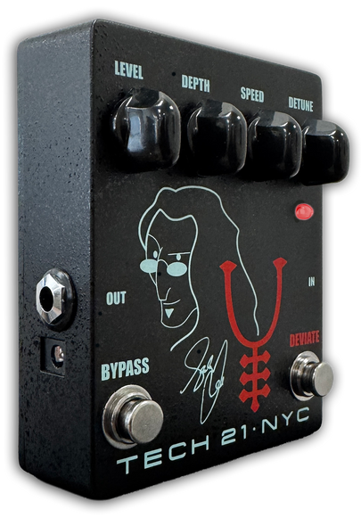 Geddy Lee, Amalgamation, Signature Chorus, Bass Guitar Chorus Pedal