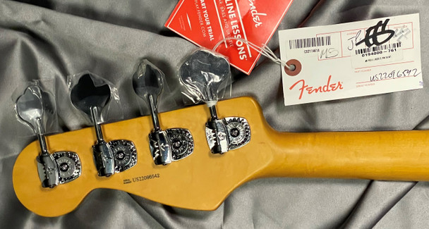 Fender AM Pro II FRETLESS Jazz, Dark Night / Lined Rosewood 4 String Bass At Bass Central