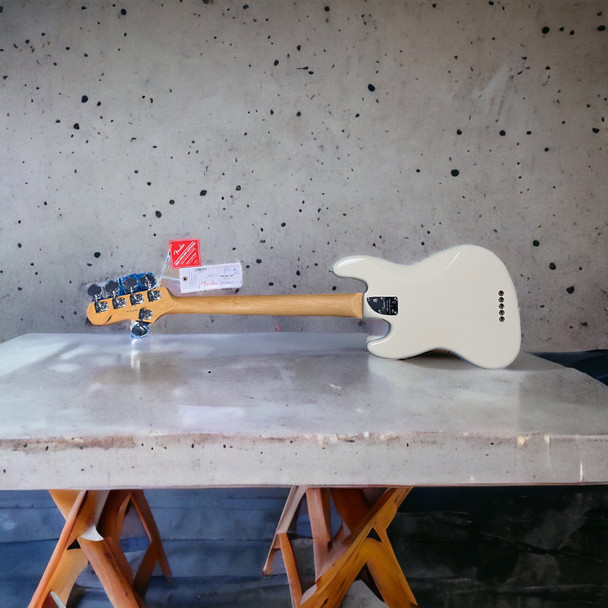 Fender AM Pro II Jazz (5), Olympic White / Rosewood 5 String Bass At Bass Central