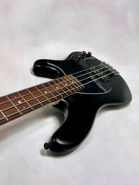 Sandberg California Central Plus Superlight Black 4 String Bass At Bass Central