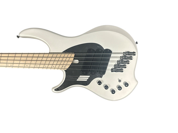 Dingwall, NG3, LEft Handed, 5 String, Fanned Fret, ducati White