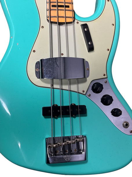 Fender Custom Shop 1964 Journeyman Jazz Bass Faded Seafoam Green