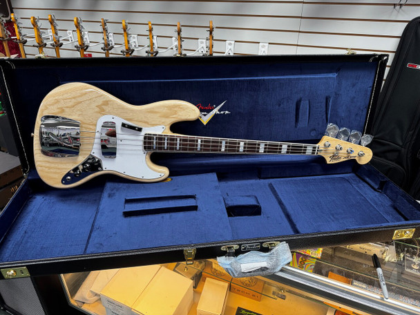 Fender Custom Shop 1975 NOS Jazz Bass, Natural/Rosewood  Front Case
