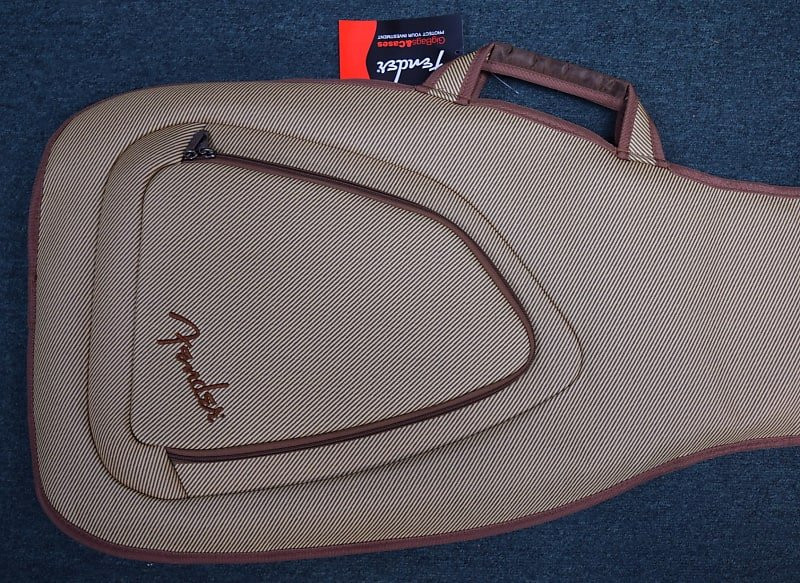 Fender FBT-610 Electric Bass Bag, Tweed - Bass Central
