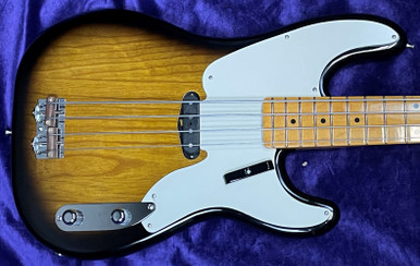 Fender AM. Vintage II '54 Precision Bass, 2TSB / Maple.*IN STOCK*