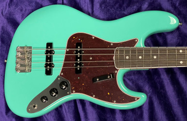 Fender American Vintage II 1966 Jazz, Seafoam Green / Rosewood *IN